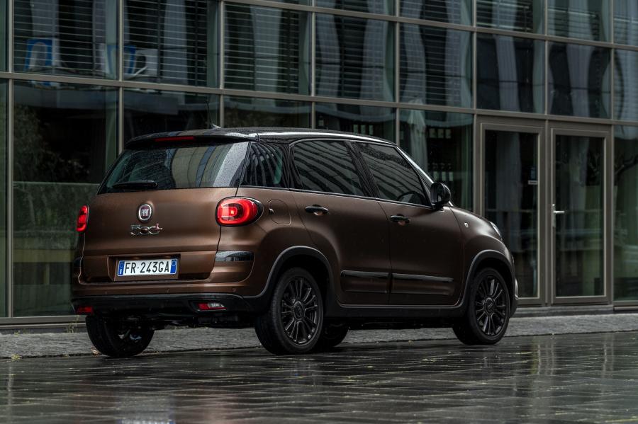  Fiat 500L S-Design (330) 2018 года  (фото 8 из 17)